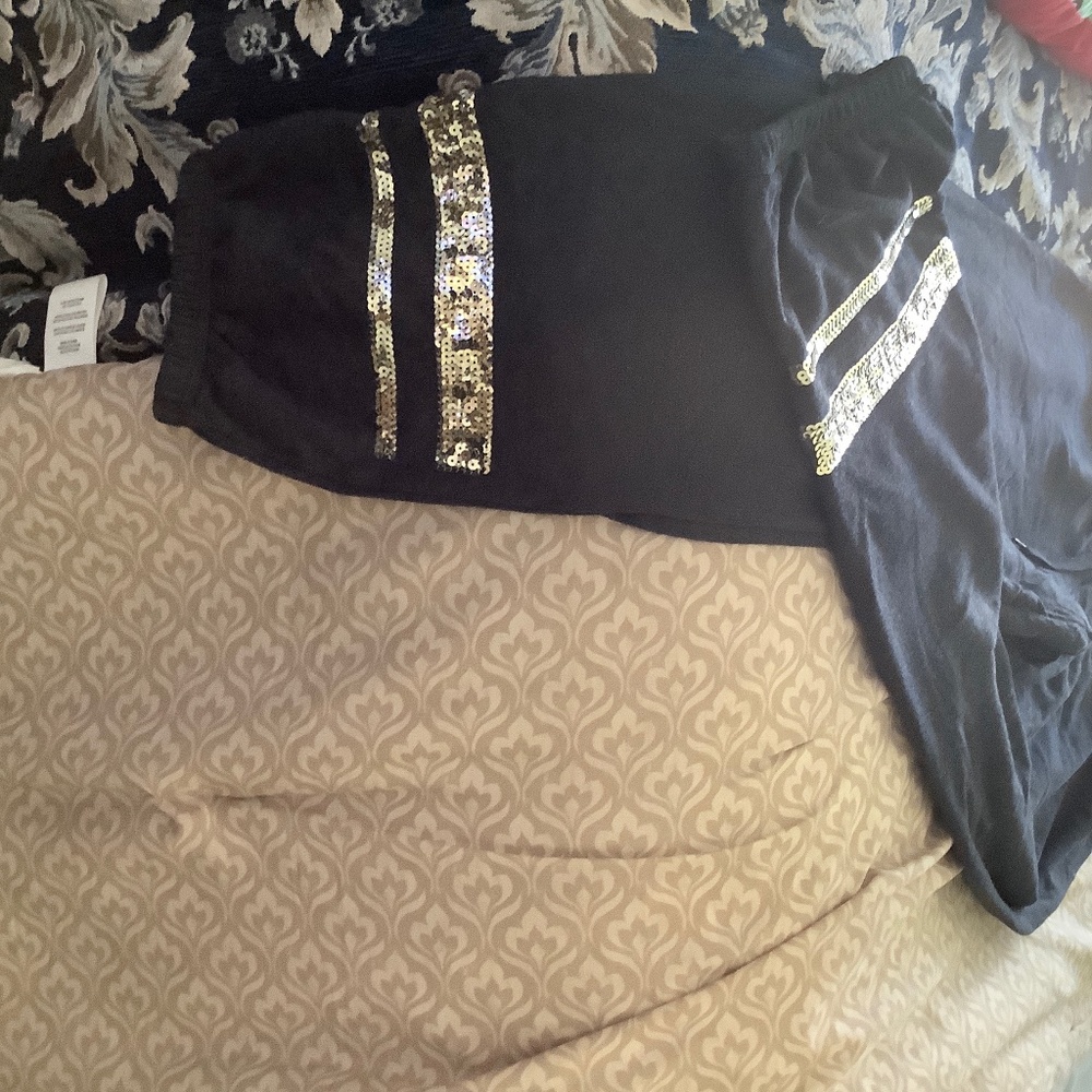 Pink Victoria’s Secret sweatpants size medium